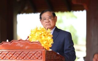 苏庆批评警方打击网赌犯罪不力