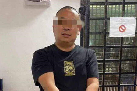 一中国男子在金边机场附近朝天开枪被捕