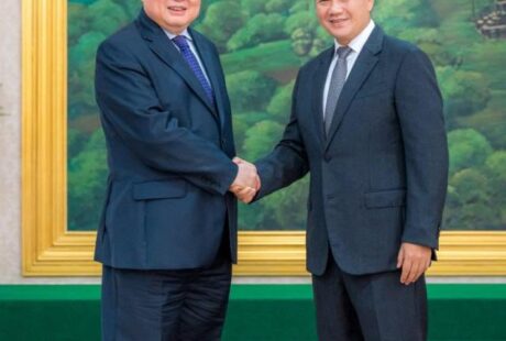 洪马内会见中联部部长刘建超