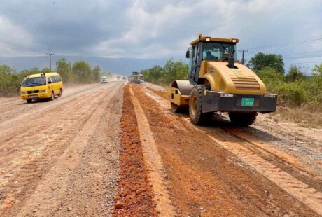 “烂路“翻新：贡布至西港3号公路修复启动