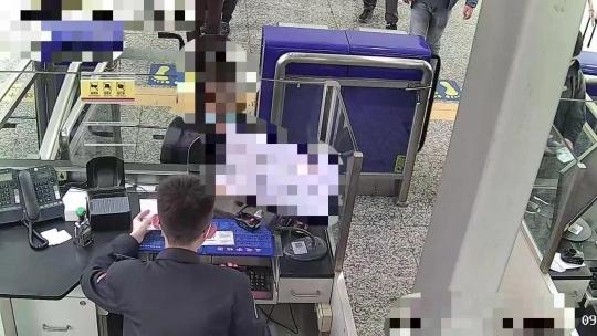 绕飞4000公里到柬埔寨从事电诈？3名嫌疑人被查获