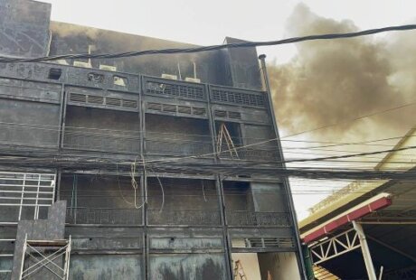 金边夜店火灾 6名中国人身亡