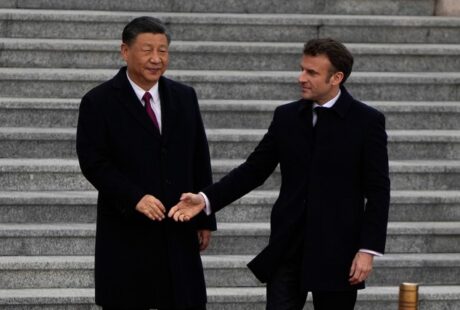 习近平会见法国总统马克龙 愿就政治解决乌克兰危机共同呼吁
