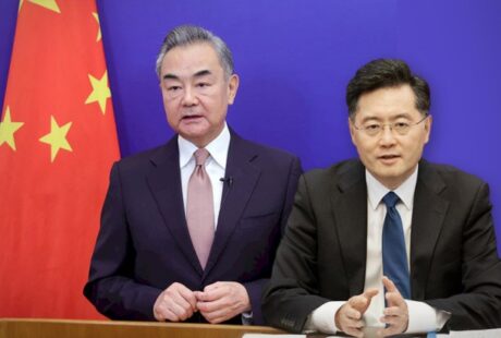 秦刚被免去中国外交部部长职务