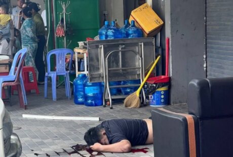 【追踪】金边跳楼男子为本地人