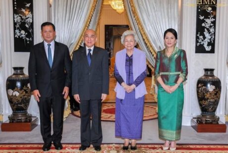 新任总理洪马内拜见国王