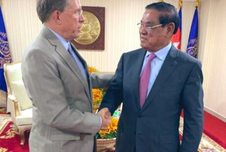 美国大使拜会苏庆：多国公民被骗到柬埔寨做诈骗