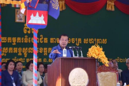 洪森：千万不能把民航飞机当做无人机击落