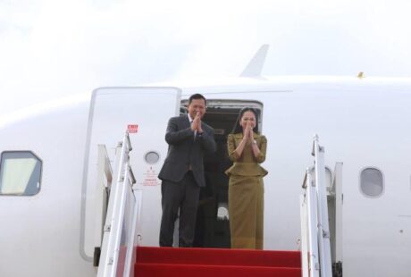 洪马内今天启程再赴中国