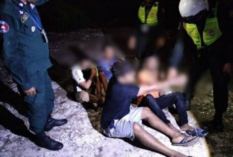 涉嫌绑架中国人 12名外国人在监狱候审