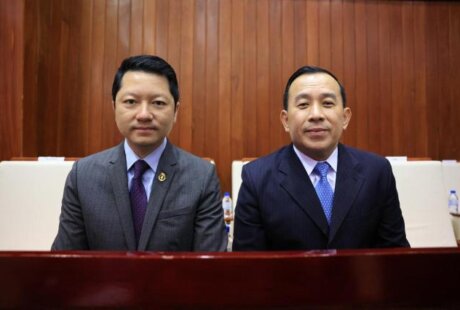 柬埔寨旅游部长和监察部长互换职位