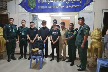 3名中国男子涉嫌勒索30万美元被捕